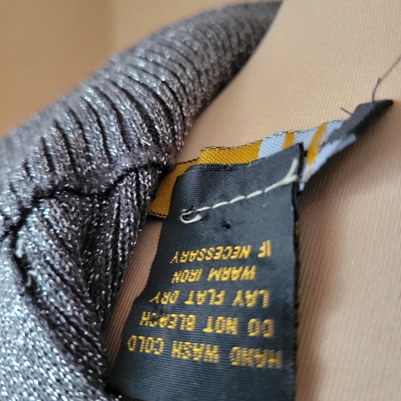 Grace Elements Smal Gray Metallic Beaded Mock Neck Sleeveless Silk Blend Sweater - Picture 9 of 9